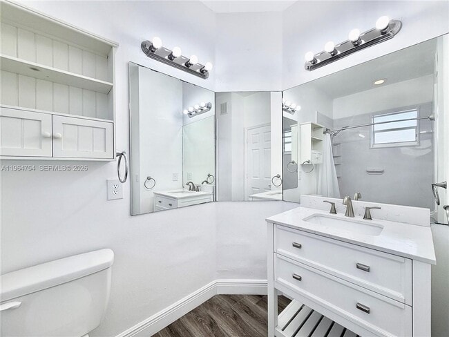 Building Photo - 792 NW 170th Terrace