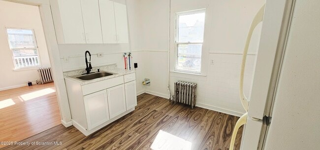 Building Photo - 130 S Rebecca Ave