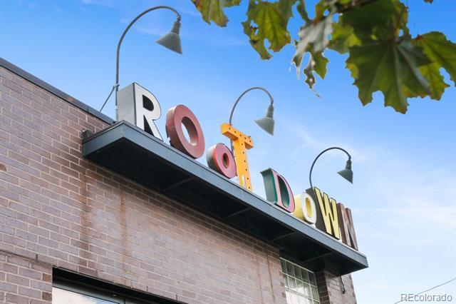 Building Photo - 2742 W Denver Pl