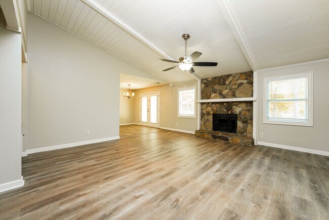 Building Photo - 2600 Trotters Walk Trail