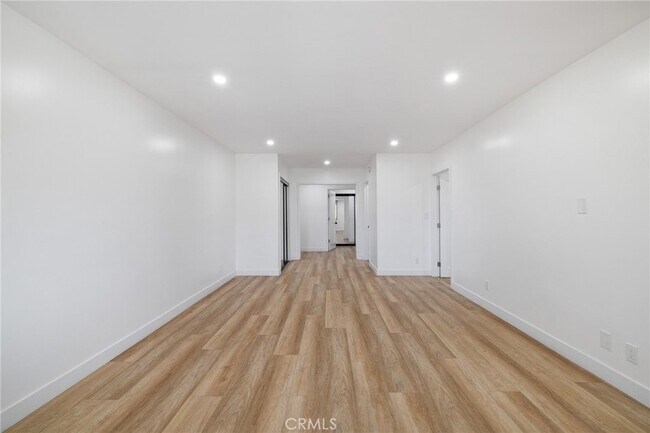 Building Photo - 17000 Burbank Blvd