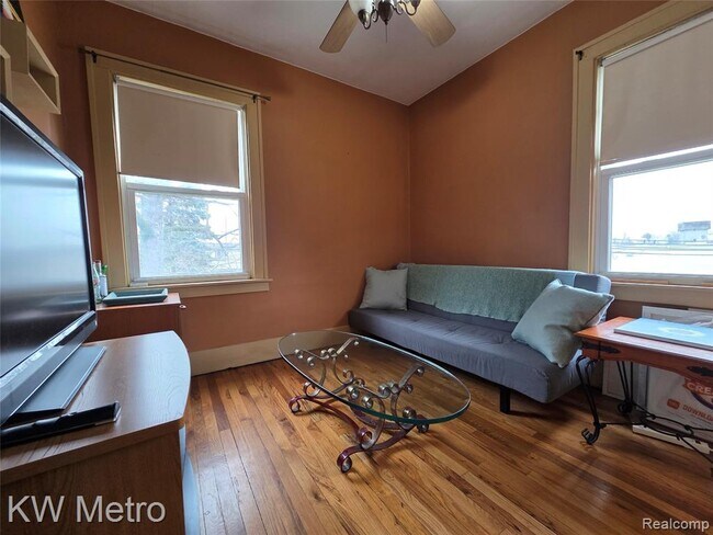 Building Photo - 226 Fielding St