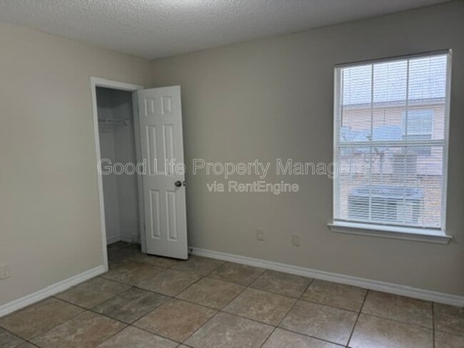 Building Photo - 9980 Bowman Ave