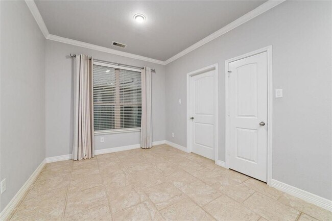 Building Photo - 21606 Hansom Dr