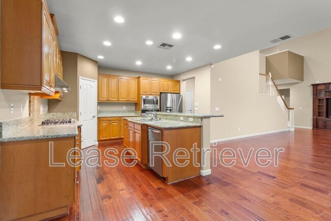 Building Photo - 265-269 S Sonrisa St