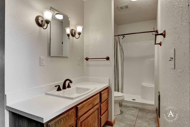 Building Photo - Pet Friendly 5 Bed, 3 Bath, Single Family Home W/ Attached Two Car Garage, Big Yard on corner lot...