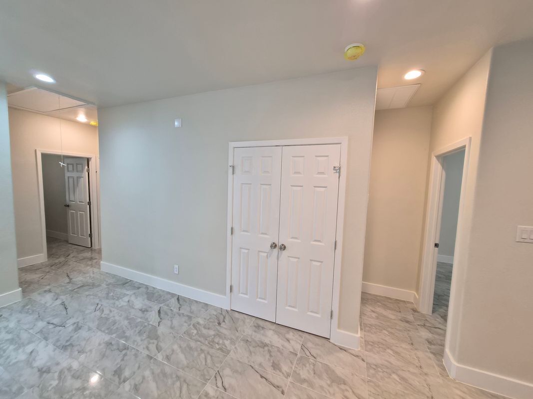 Building Photo - 9745 Black Gum