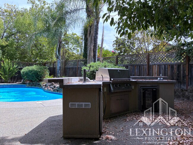 Building Photo - Beautiful, Folsom Home with Pool & Spa in ...