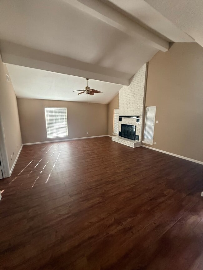 Building Photo - 15715 Rolling Timbers Dr