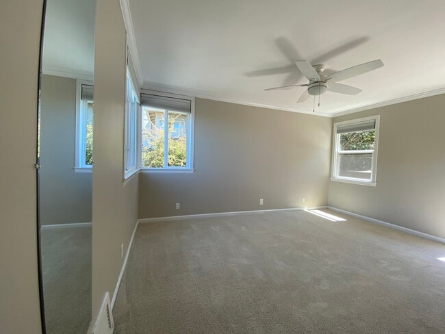 Building Photo - 161 El Bonito Way