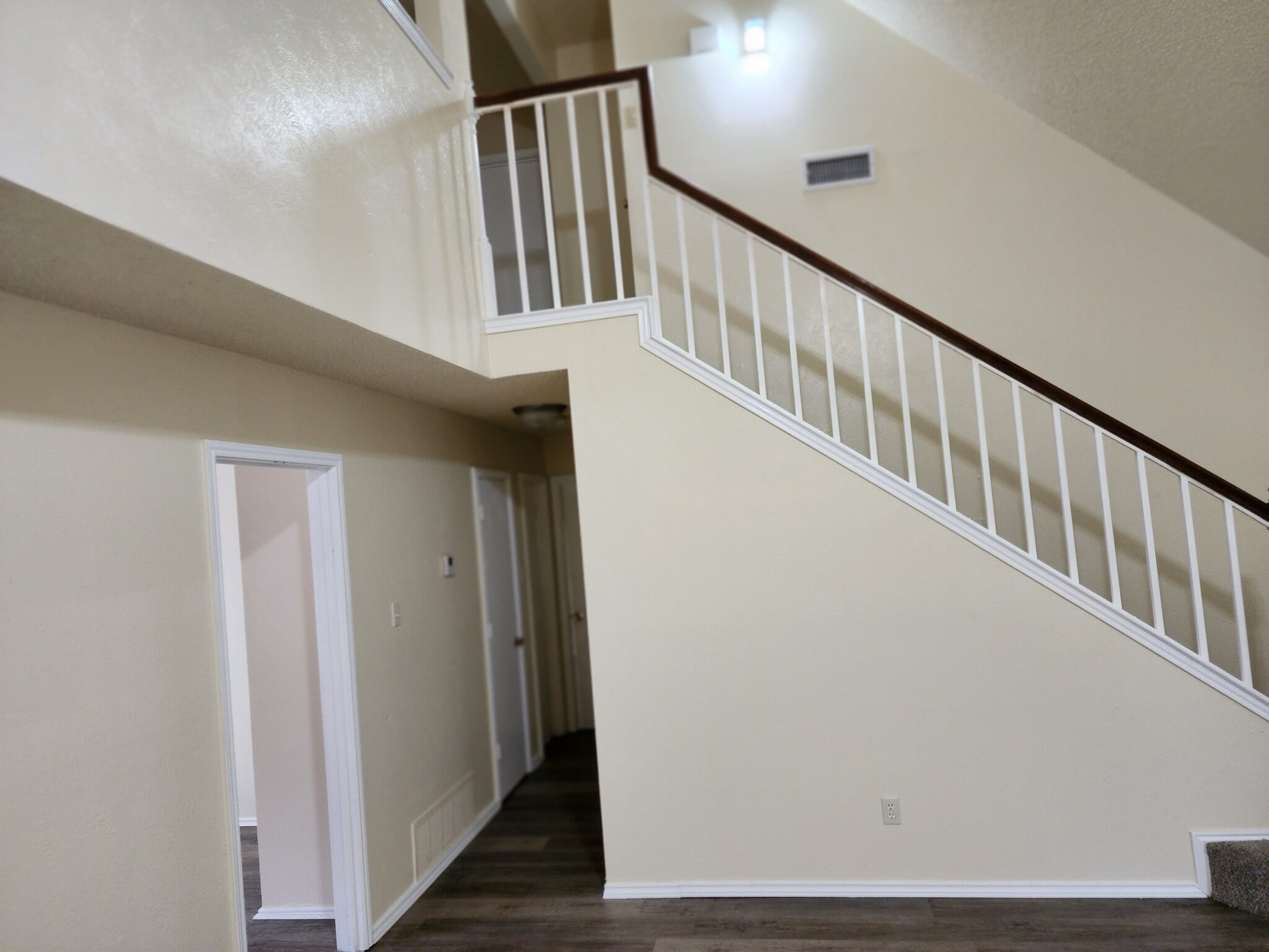 Building Photo - 911 Wellridge Dr