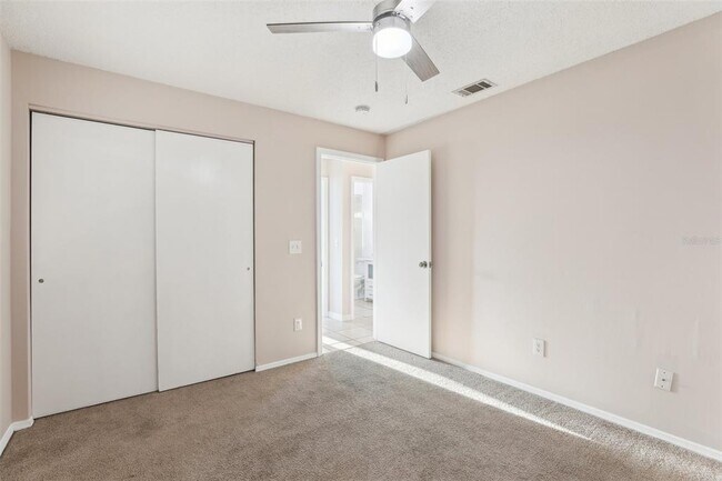 Building Photo - 118 Pinewood Cir