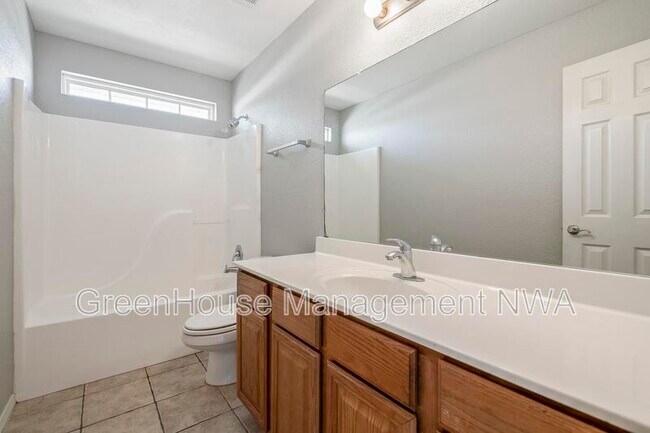 Building Photo - 520 Dewberry Ln