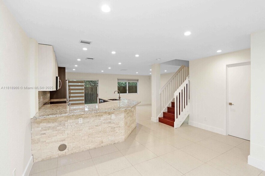 Building Photo - 11549 NW 51st Ln