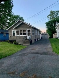 Building Photo - Great Galeville 2 bed bungalow