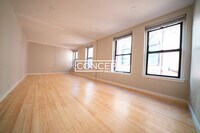 Building Photo - 1661 Washington St