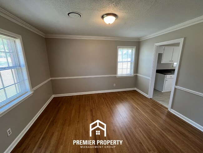Building Photo - Spacious 3BR/2BA Whitehaven Home | 1,700+ SQ FT, Hardwood & Brick Fireplace