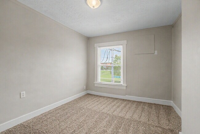 Building Photo - 2600 Wayne Ave