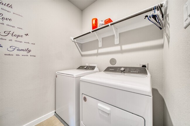 Building Photo - 3830 Singing Coast Path