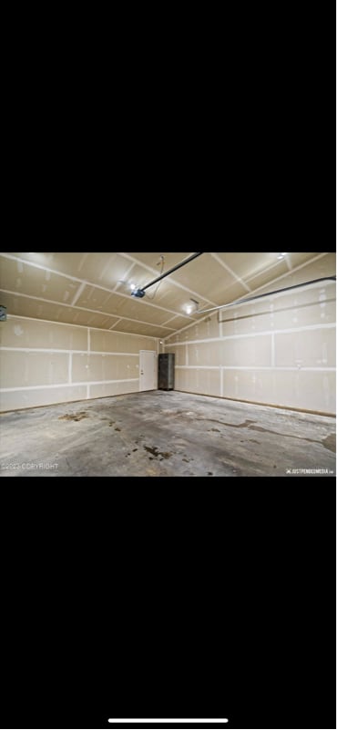 Building Photo - 2906 Castle Dr