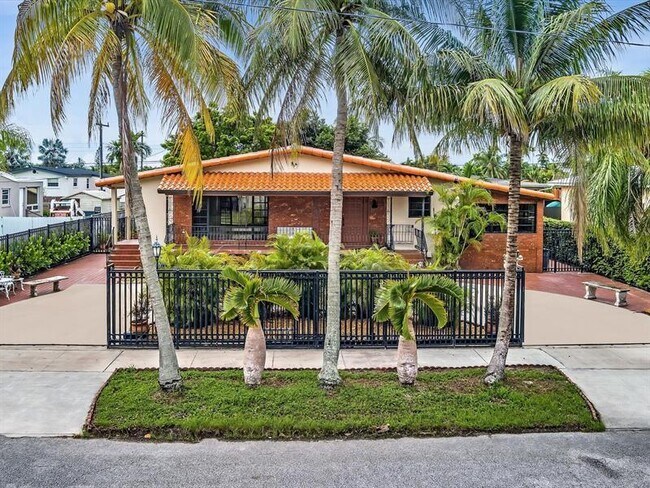 Building Photo - 8020 SW 19th St