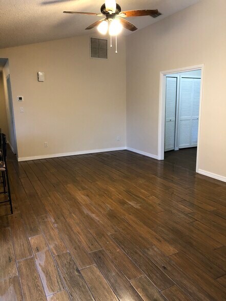 Building Photo - 3624 Jericho Drive