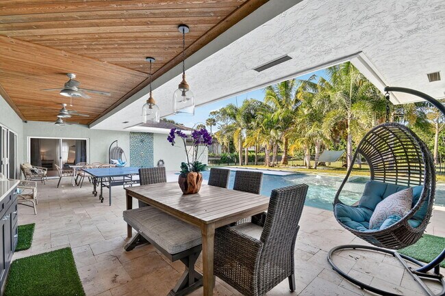 Building Photo - 13172 Doubletree Cir