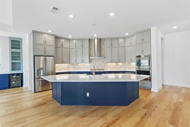 Building Photo - 151 Starfire Dr