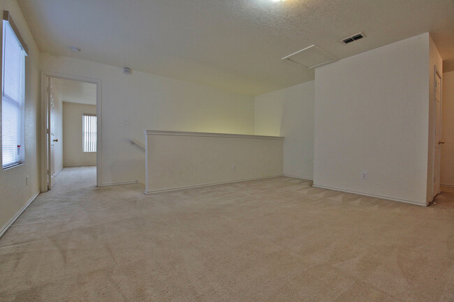 Building Photo - SPACIOUS 3208 SQUARE FOOT HOME FEATURING 4...