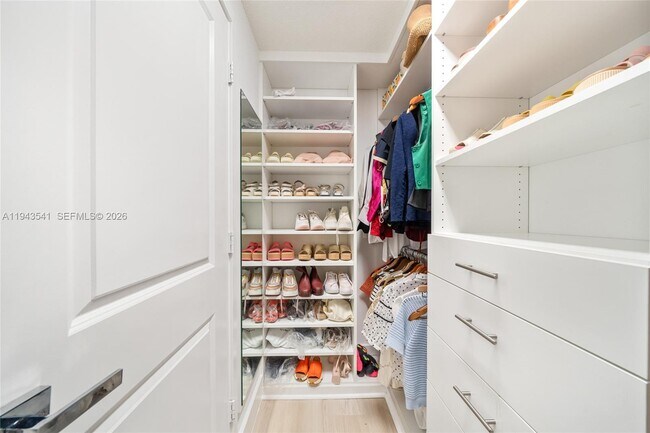 Building Photo - 4648 NW 83rd Ave