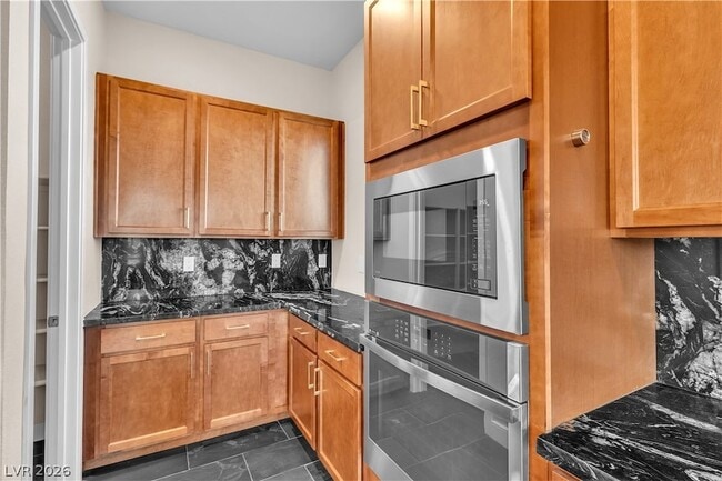 Building Photo - 11837 Grassy Pln Ave