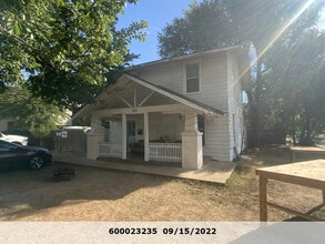 Building Photo - 323 S West St