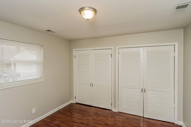 Building Photo - 3113 Maywood Pl