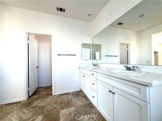 Building Photo - 4279 S Glacier Trail