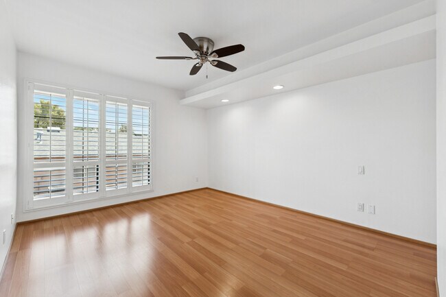 Building Photo - 4327 N 28th St