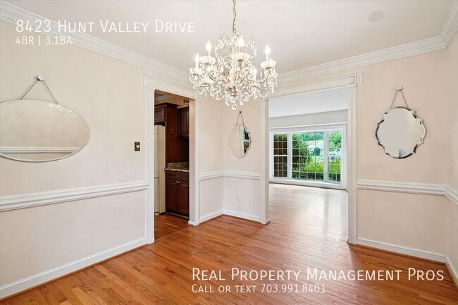 Building Photo - 8423 Hunt Valley Dr
