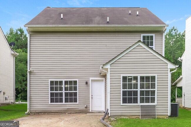 Building Photo - 165 Nowell Dr