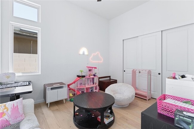 Building Photo - 10927 White Clay Dr