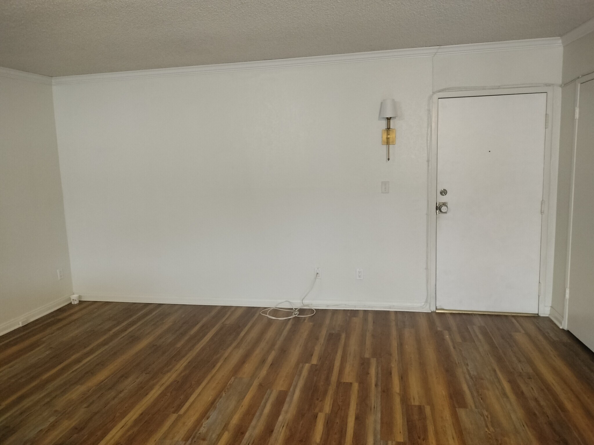 Building Photo - 18530 Hatteras St