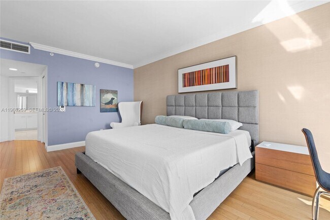 Building Photo - 21055 Yacht Club Dr