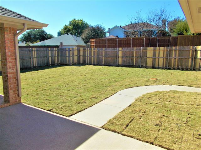 Building Photo - 914 Heritage Pkwy S