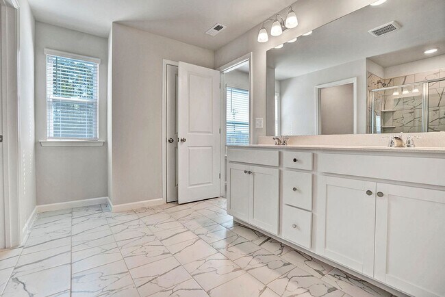 Building Photo - 160 Wood Orchid Ln