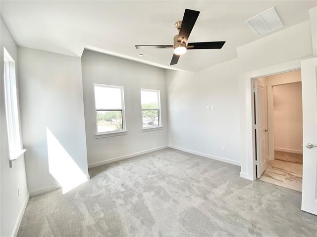 Building Photo - 837 Emerling Dr