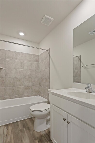 Building Photo - 331 Sandy Bottom Cir