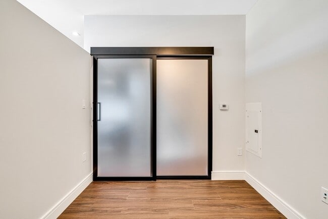 Building Photo - 99 Sumner St