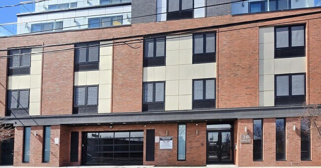 Building Photo - 211 Baldwin Ave