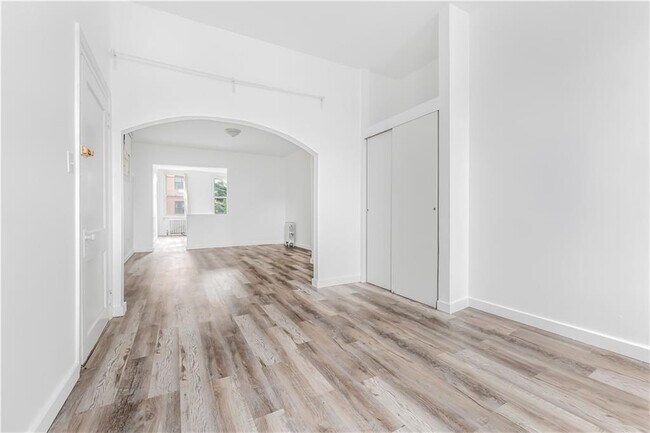 Building Photo - 32 Arion Pl