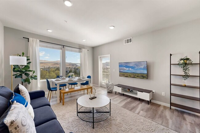 Building Photo - 375 Harbour Cove Dr
