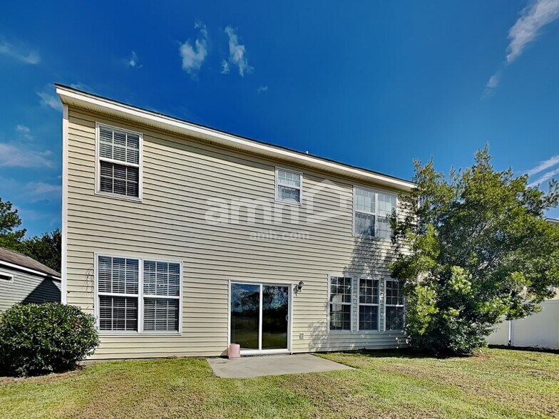 Building Photo - 201 Heritage Pky