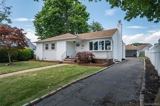 Building Photo - 258 Gilling Rd